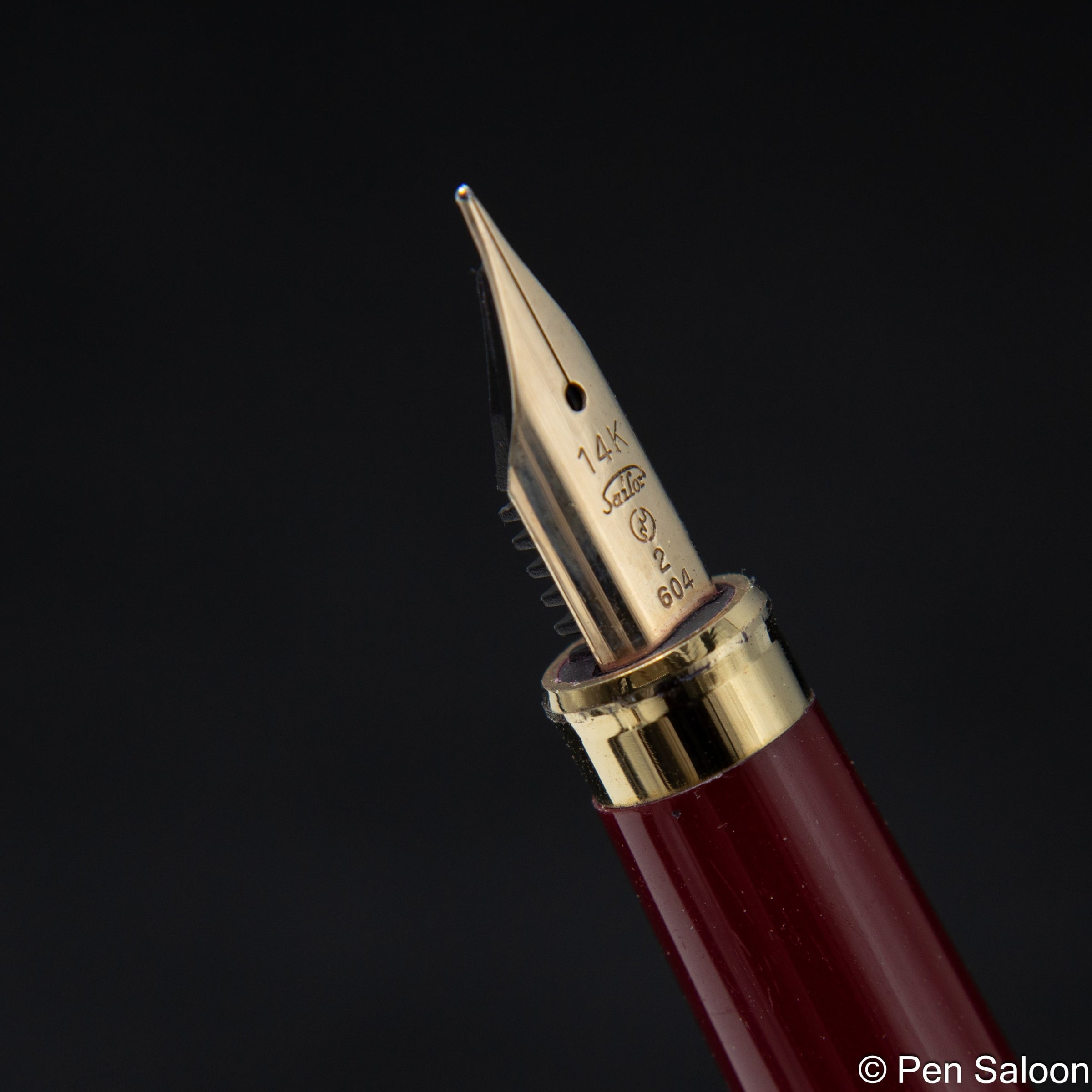 セーラー万年筆 ホスカル レッドマーブル 14K 細字 | ペンサルーン