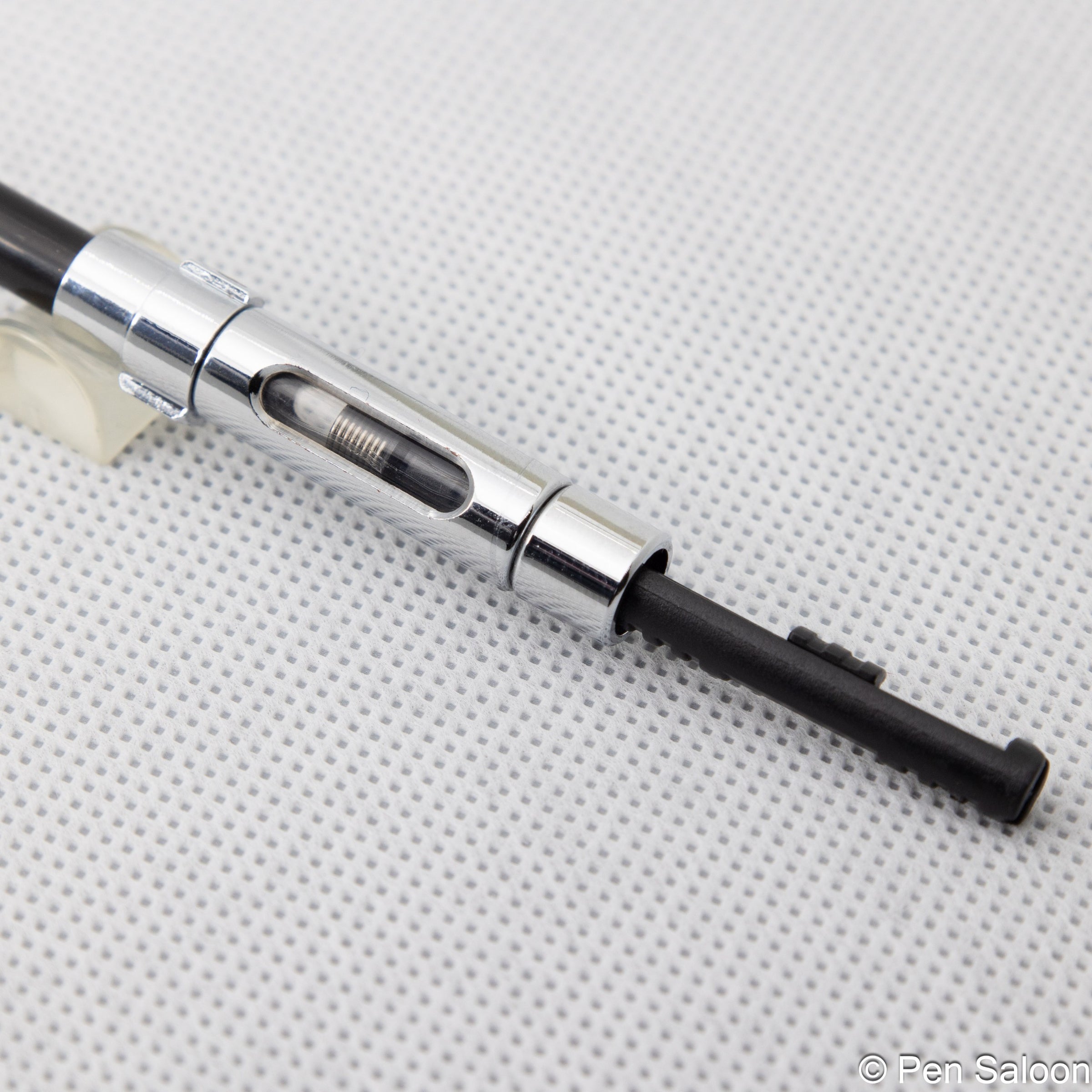 Phantom ノック式万年筆 クリア軸 | ペンサルーン