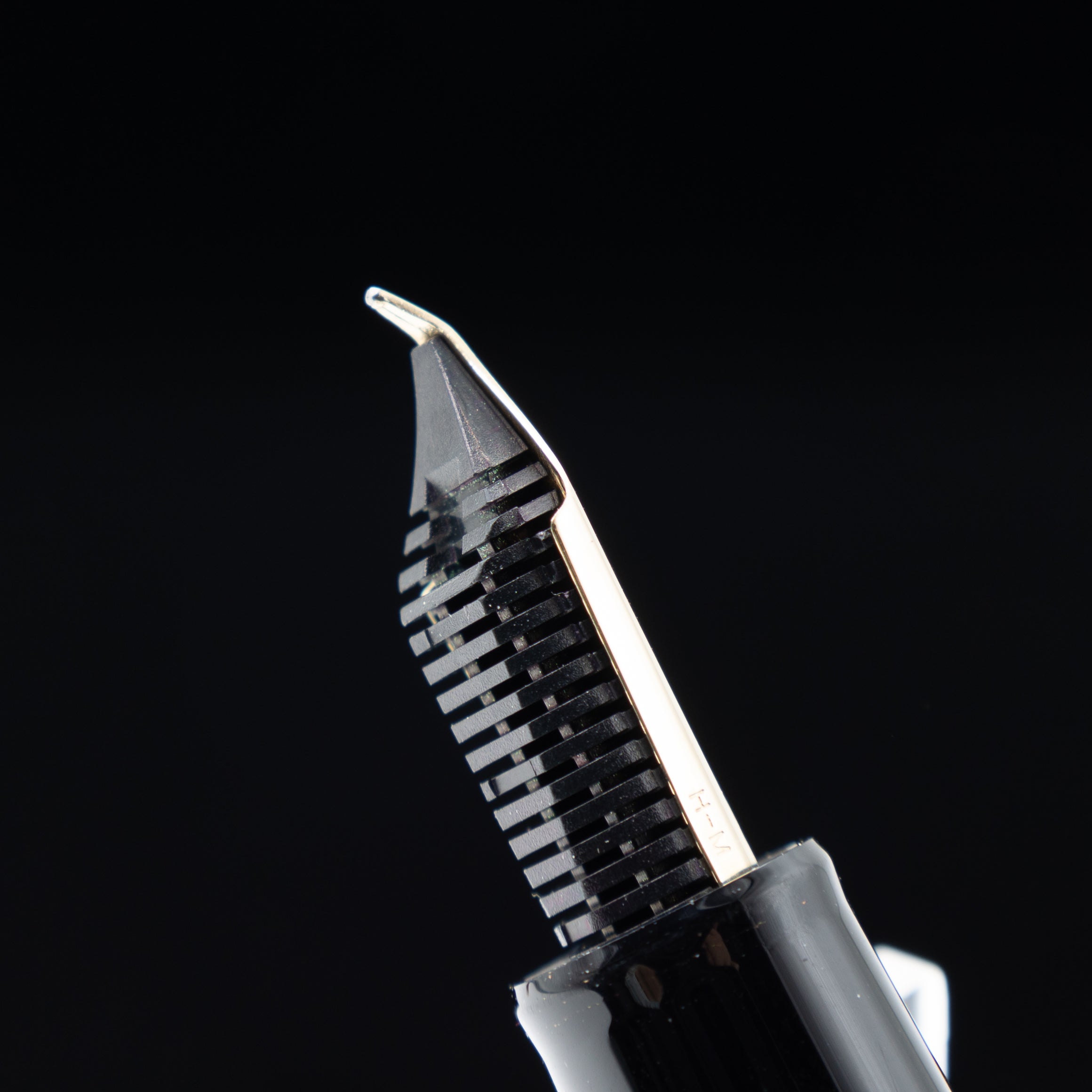 久慈琥珀万年筆 | ペンサルーン